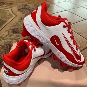 NIKE ALPHA HUARACHE ELITE 4 PLASTIC BASEBALL CLEAT